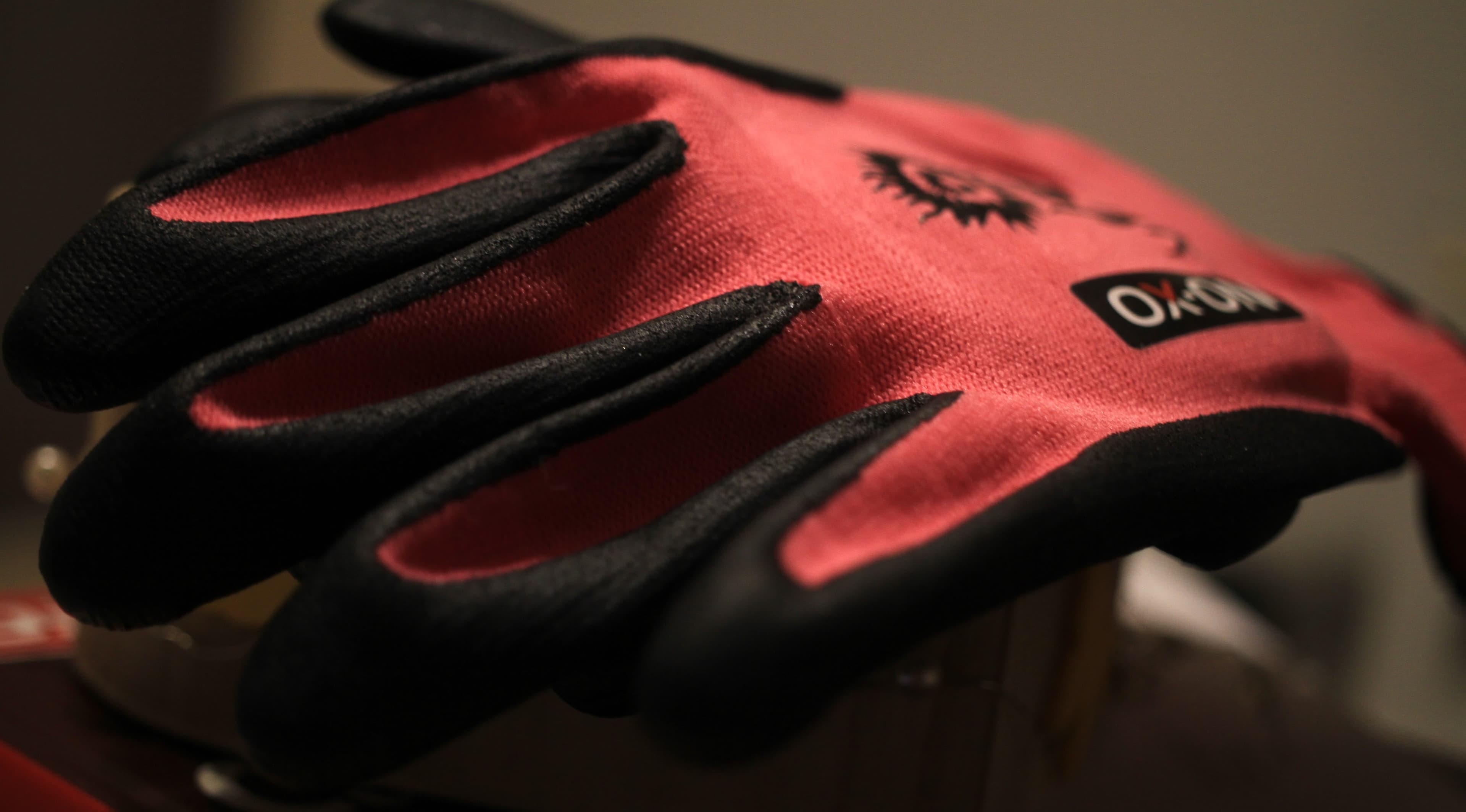 Greatest Glove Pink